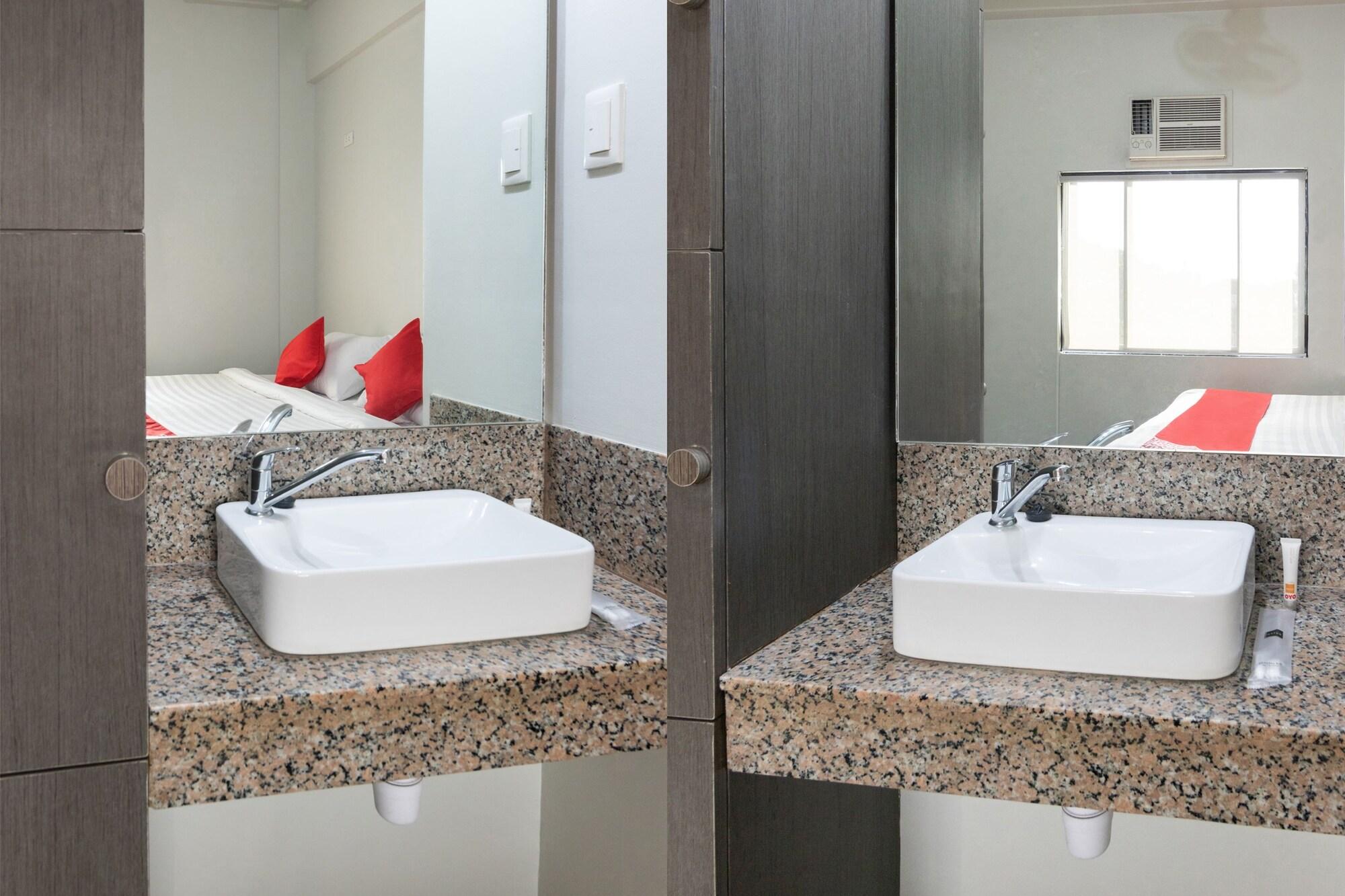 Oyo 136 Regal Residences Quezon City Ngoại thất bức ảnh