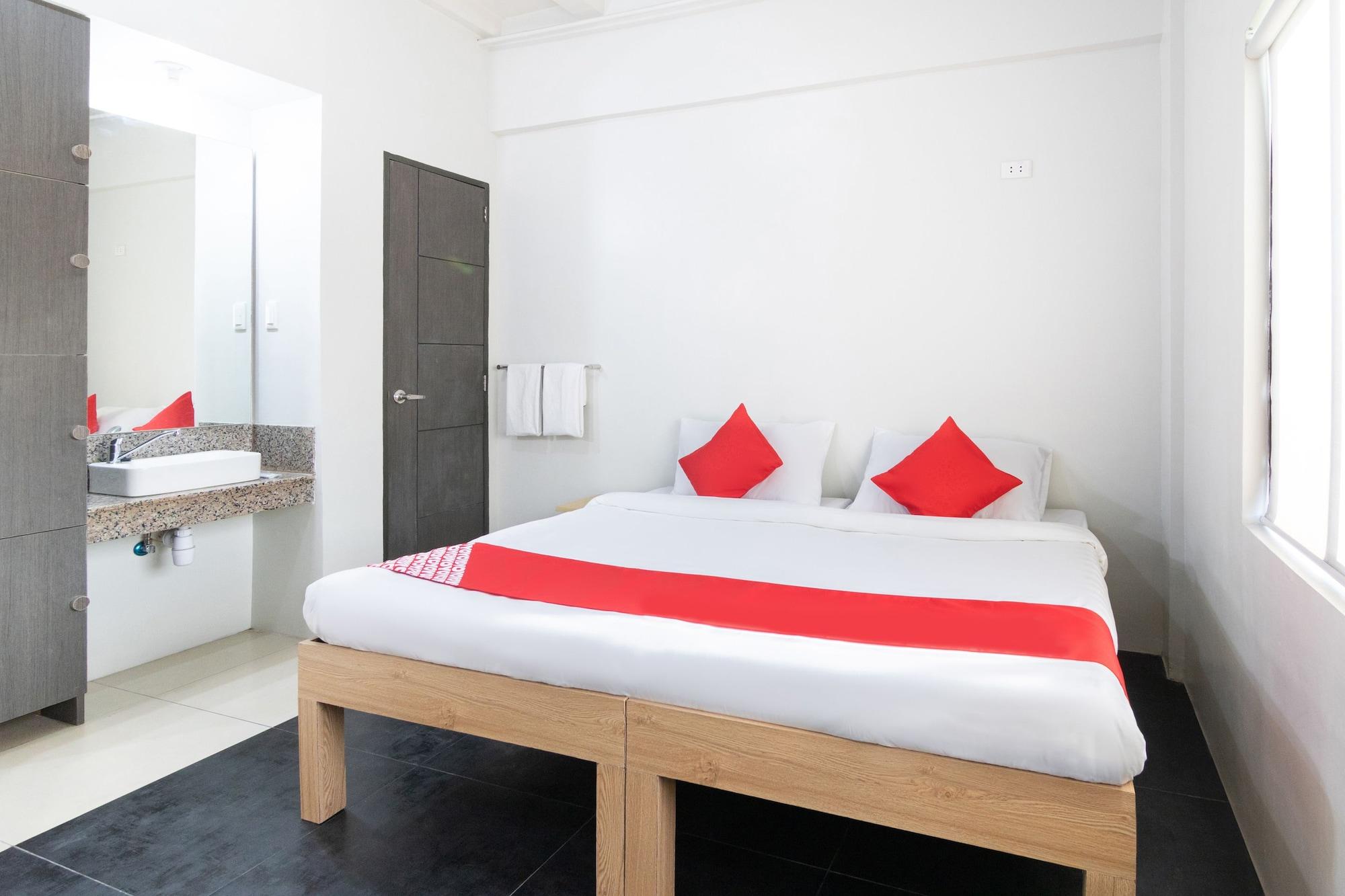 Oyo 136 Regal Residences Quezon City Ngoại thất bức ảnh