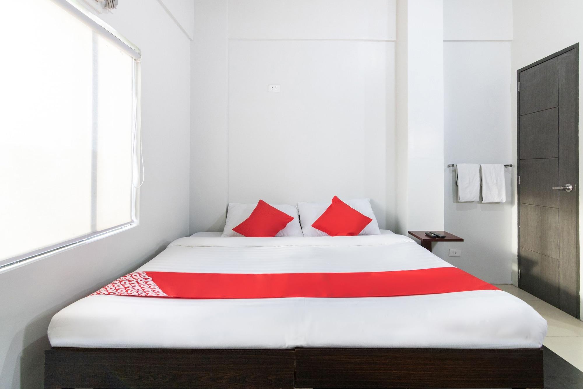 Oyo 136 Regal Residences Quezon City Ngoại thất bức ảnh