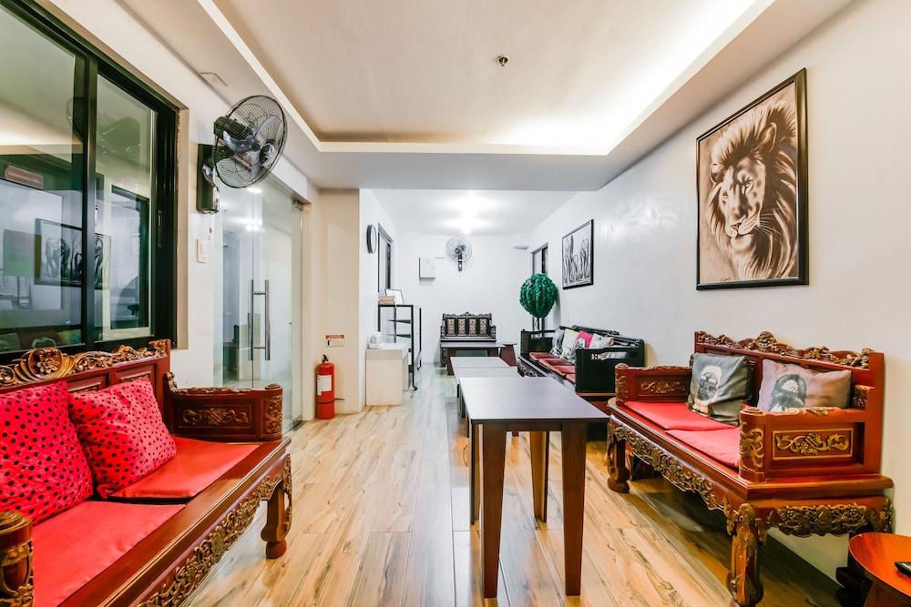 Oyo 136 Regal Residences Quezon City Ngoại thất bức ảnh