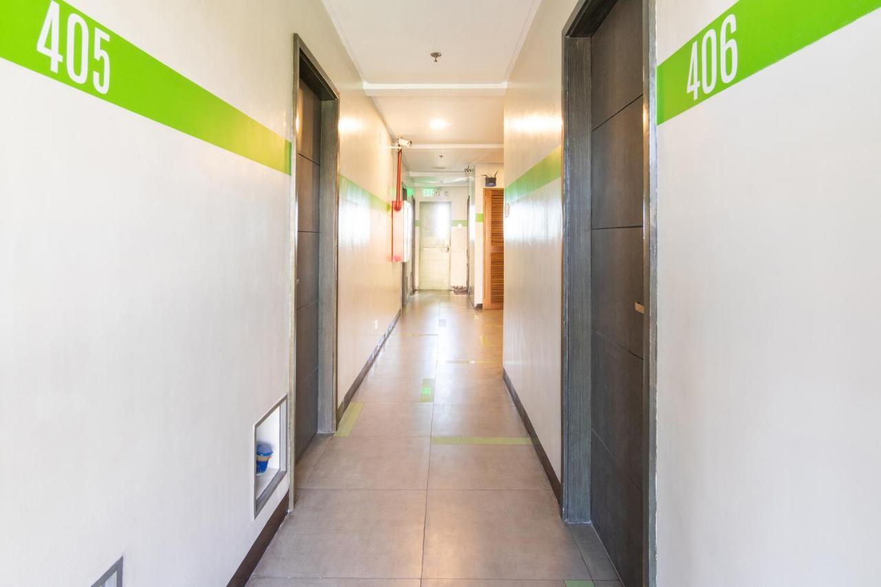 Oyo 136 Regal Residences Quezon City Ngoại thất bức ảnh