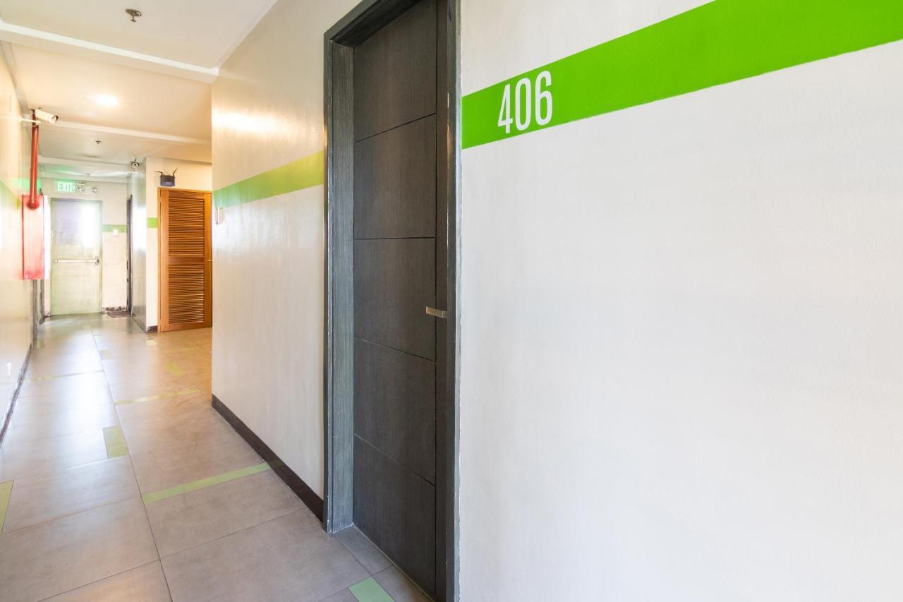 Oyo 136 Regal Residences Quezon City Ngoại thất bức ảnh